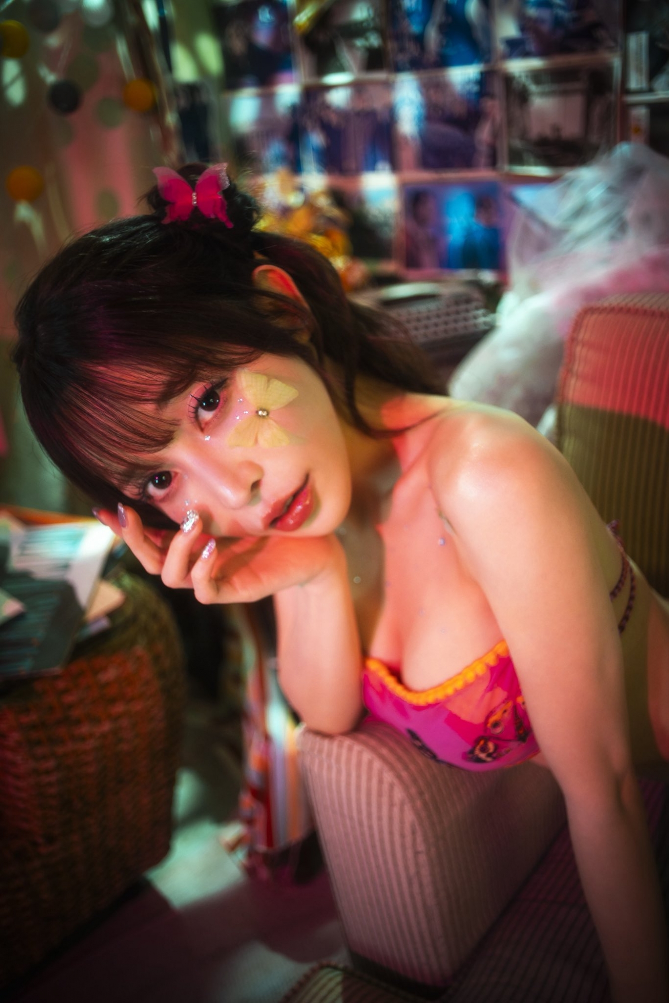 七濑爱丽丝 在看到盗版店后⋯七瀬アリス(七濑爱丽丝)许下了圣诞愿望！